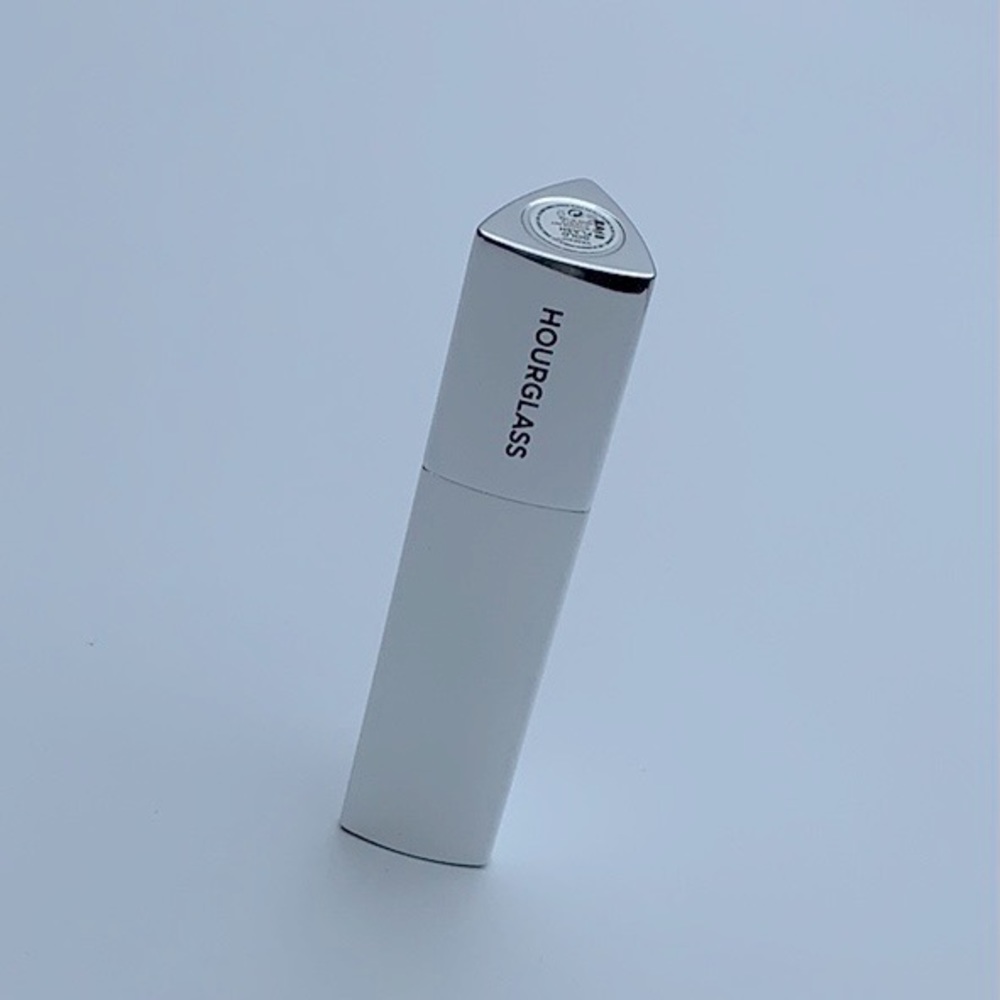 Hourglass highlights stick - gold fish